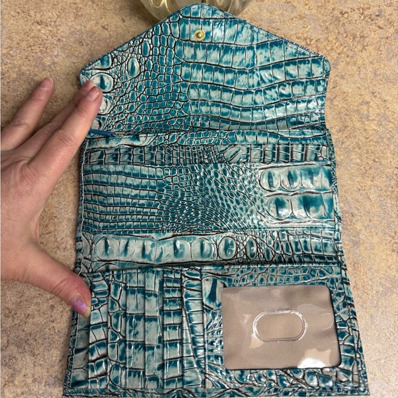 NWT Brahmin Veronica Mineral Blue Wallet - Picture 4 of 4